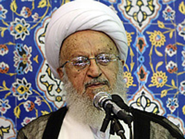 شرکت در راهپیمایی 22 بهمن اعلام وفاداری به اسلام و نظام است