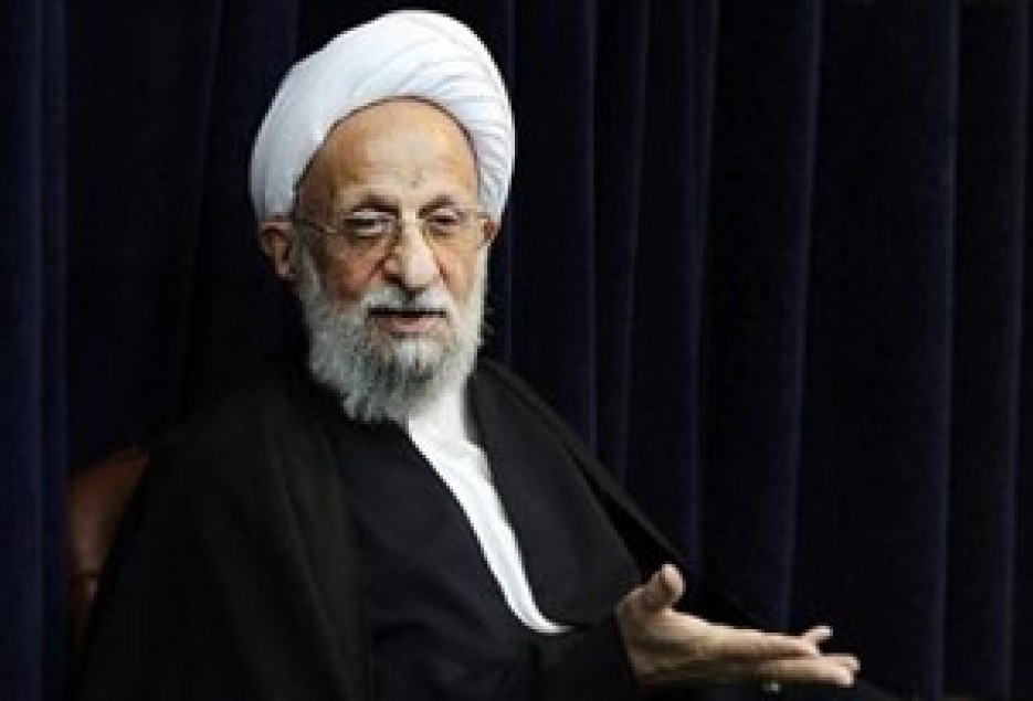 ترامپ نمی داند در برابر عزت ایران چه بگوید/ در کمیته امداد شائبه منفعت سیاسی نیست