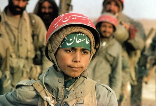 دانش‌آموزانی که به دانشگاه جبهه رفتند/ اولین شهید دروازه ری قم