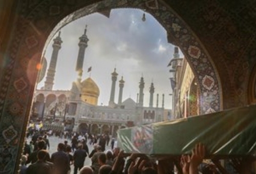 پیکر پنج شهید مدافع حرم در قم تشییع شد