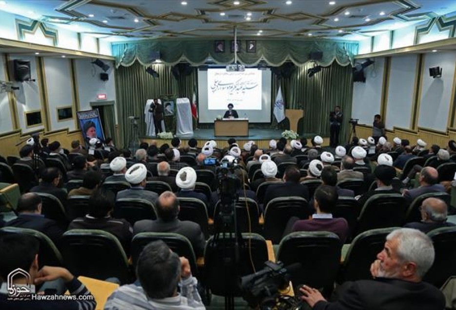 مجموعه آثار آیت‎الله‎‏العظمی موسوی اردبیلی رونمایی شد