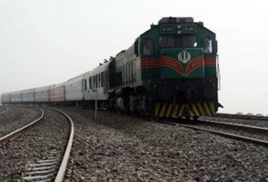 رشد 115 درصدی بارگیری در راه آهن قم