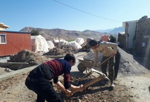 برگزاری اردوی دانشجویان دانشگاه علوم پزشکی قم در مناطق زلزله زده