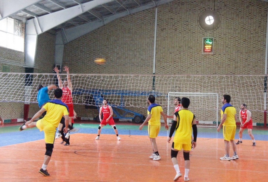 مسابقات والیبال و فوتسال کارکنان حوزه نمایندگی مستقر در قم