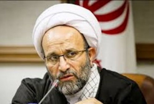برخی ماموریت نهادینه کردن عدم اطاعت از ولایت فقیه را دنبال می‌کنند/برخی حرف‌های ضد انقلاب را بازگو می‌کنند