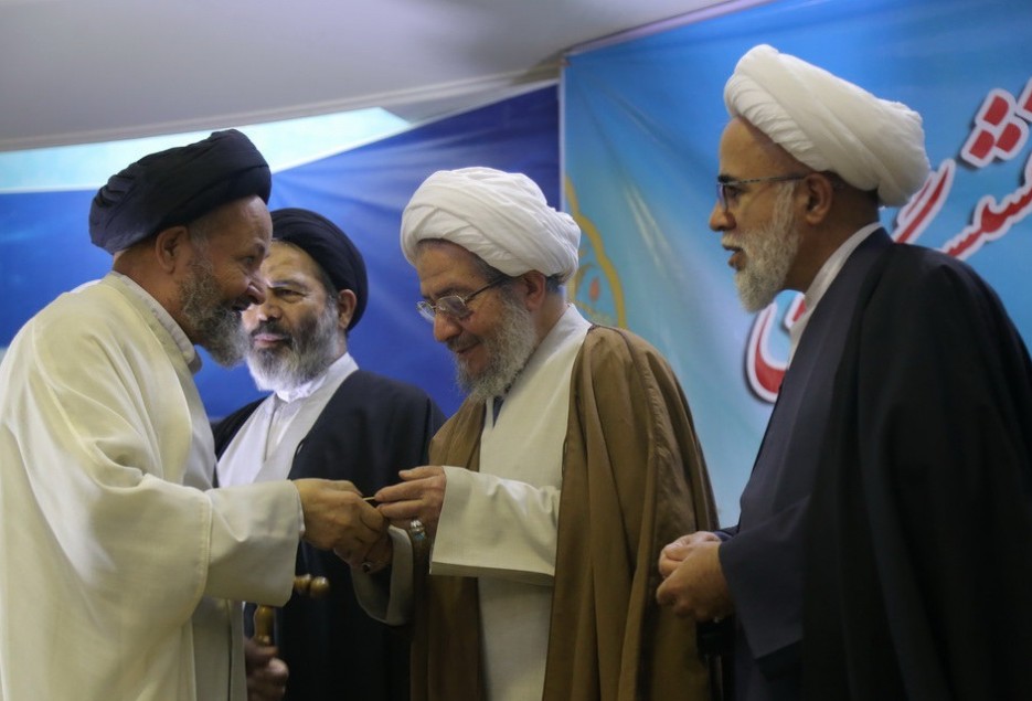 همایش تجلیل از بازنشستگان مرکز مدیریت حوزه برگزار شد