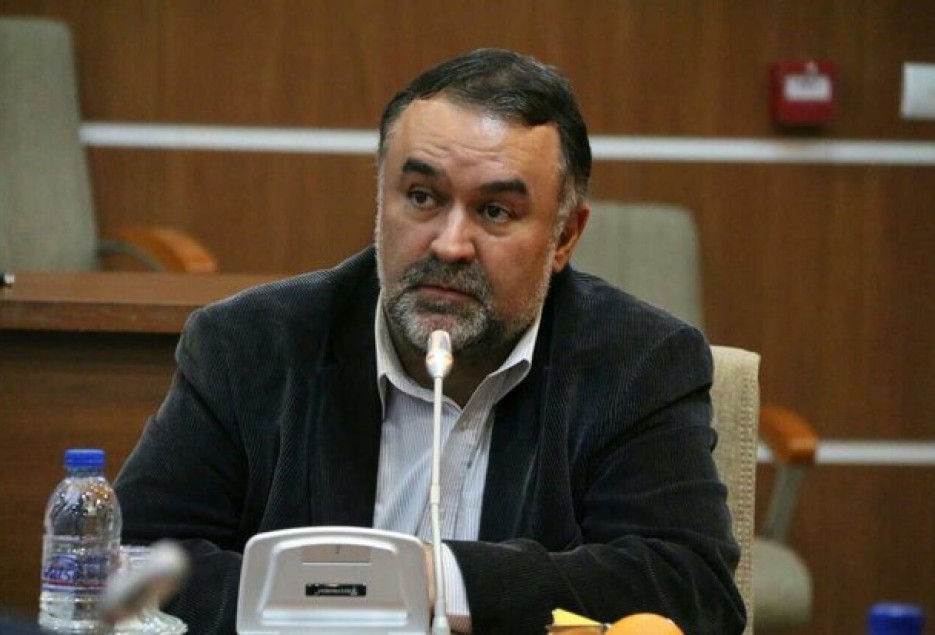 بخش حاکمیتی قم با بانک‌ها قاطع‌تر برخورد کند