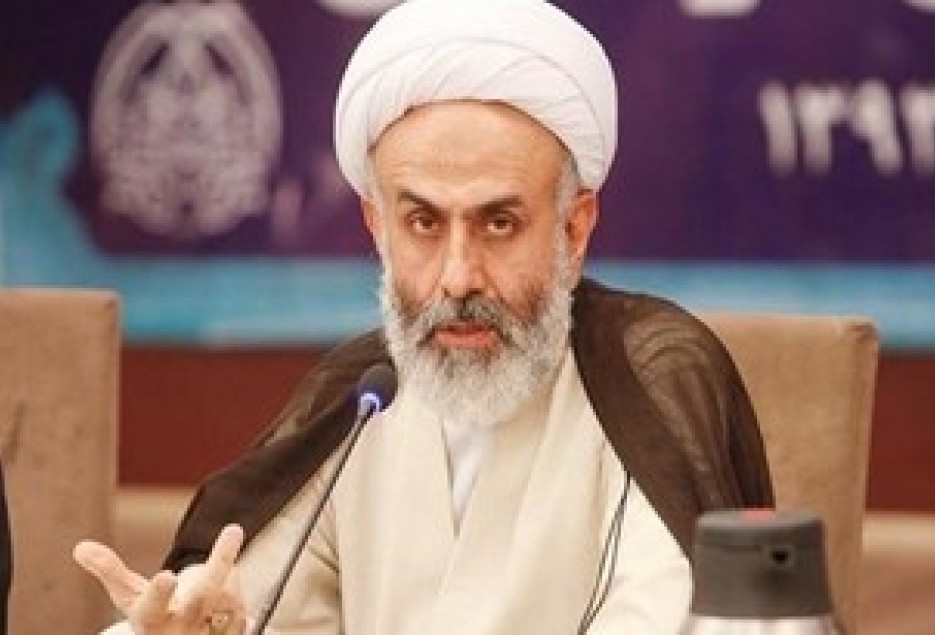 آل سعود به شرك سياسي مبتلا است/ايران به دنبال توسعه‌طلبي نيست