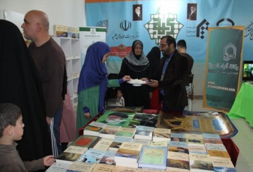 ارائه آثار حوزویان در نمایشگاه نبطیه لبنان