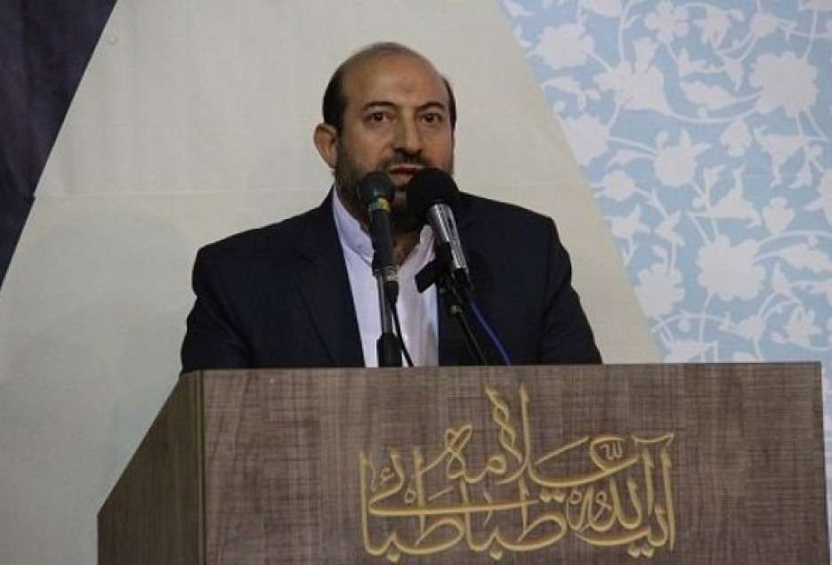 همه باید برای پاسداری از انقلاب اسلامی تلاش کنند
