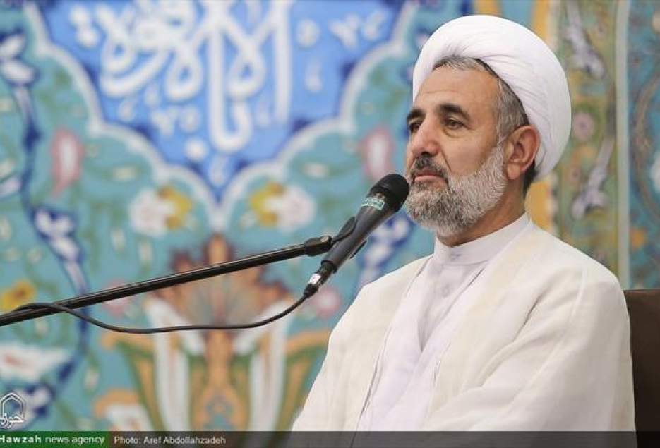 دفاع مردم از انقلاب ریشه در اعتقادات دینی آن‌ها دارد/نباید اجازه دهیم مگس‌های ضد انقلاب روی زخم‌ها بنشینند