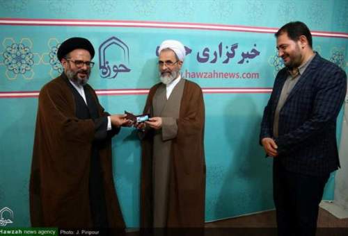 آیت الله اعرافی خبرنگار افتخاری خبرگزاری حوزه شد