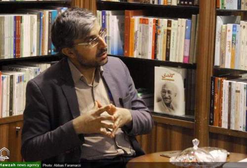 ۶۰ اثر علمی جدید در دست انتشار است/ شبکه توزیع، نقطه ضعف بسیاری از ناشران