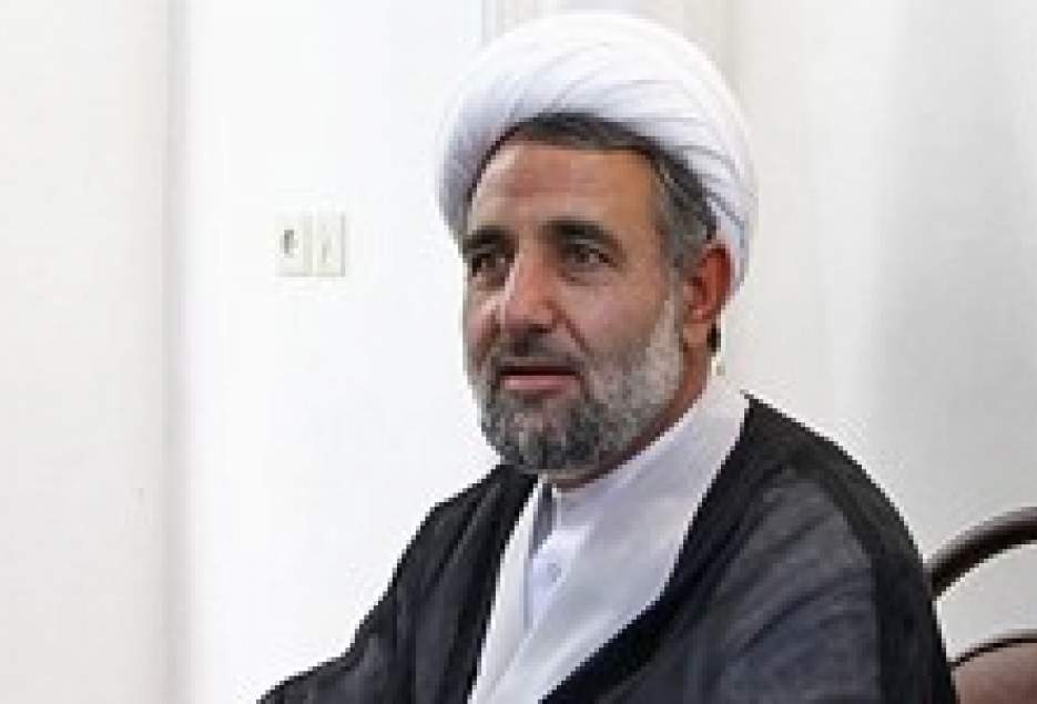 دولت با قربانی کردن یک وزیر می‌خواهد سوال از رئیس جمهور را تحت الشعاع قرار دهد