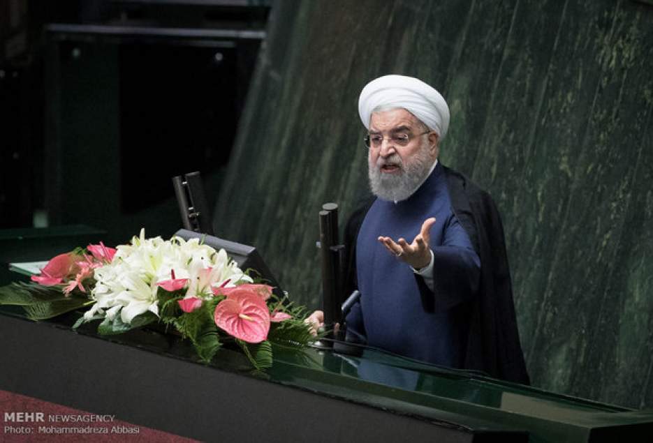 والله ما دچار بحران نیستیم/ برجام بخشی ازمشکلات اقتصادی را حل کرد