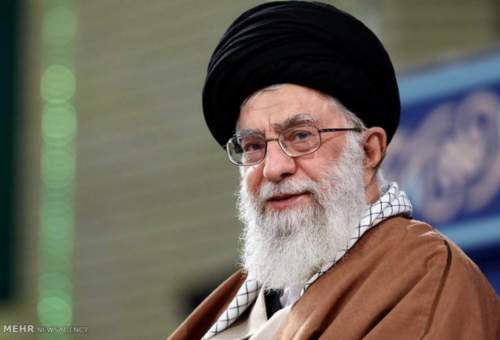 حقیقتاً شماها راکه چادری هستید، تحسین میکنم/مقابل سختی ها بایستید