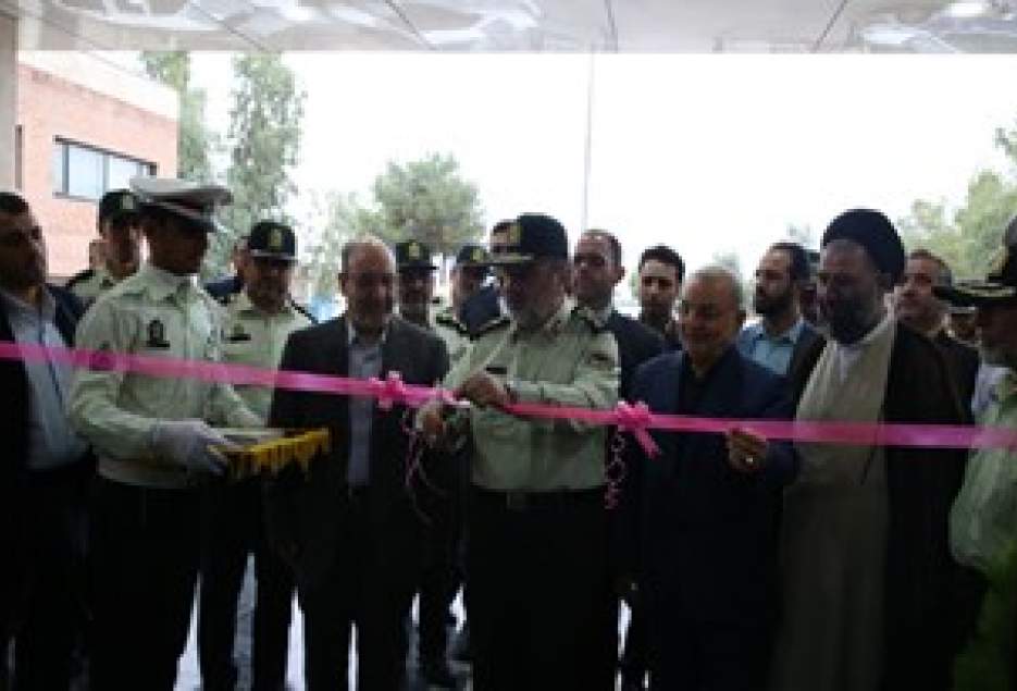افتتاح ساختمان پلیس راه قم با حضور فرمانده ناجا