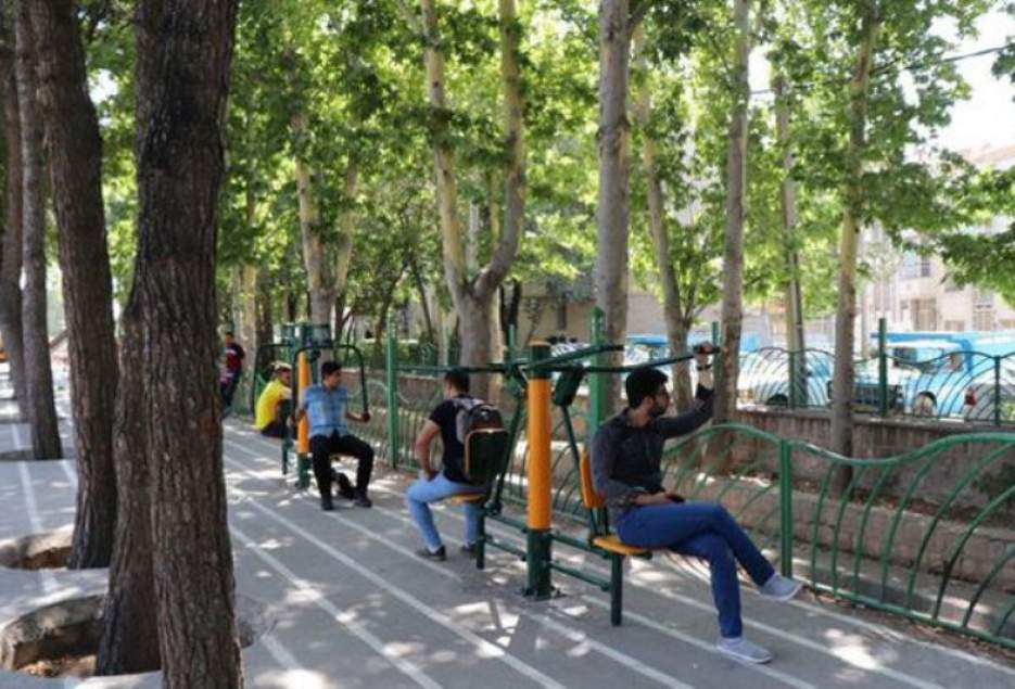 خانه های بدن سازی در پارک های قم ایجاد می شود