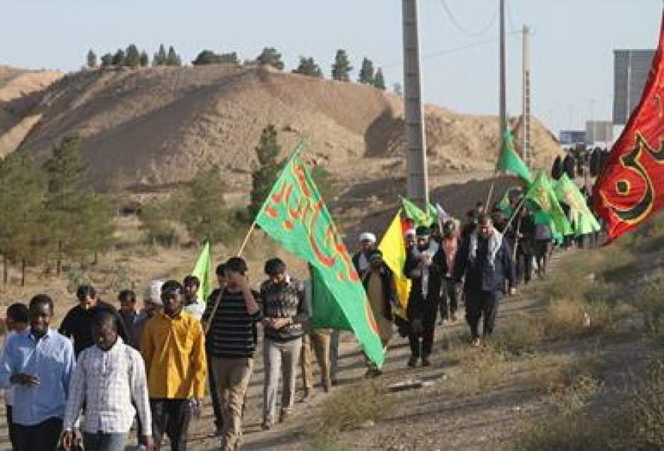 طلاب جامعه‌المصطفی راهی میعادگاه اربعین شدند