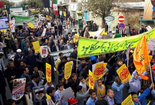 فریاد «مرگ بر آمریکا» در قم طنین‌انداز شد