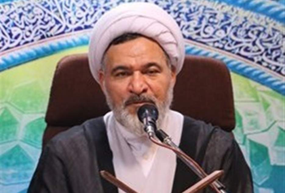 طلاب با دقت در بیان حقایق جامعه مانع سوءاستفاده دشمن شوند