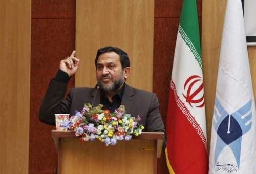 مقدم‌فر: تحول در علوم انسانی بر مبنای آموزه‌های قرآنی باشد/ قرآن توان غلبه بر جاهلیت مدرن را دارد