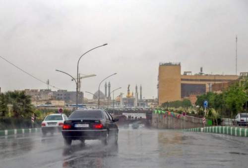 کارکنان خدمات شهری قم آماده مقابله با آبگرفتگی معابر هستند