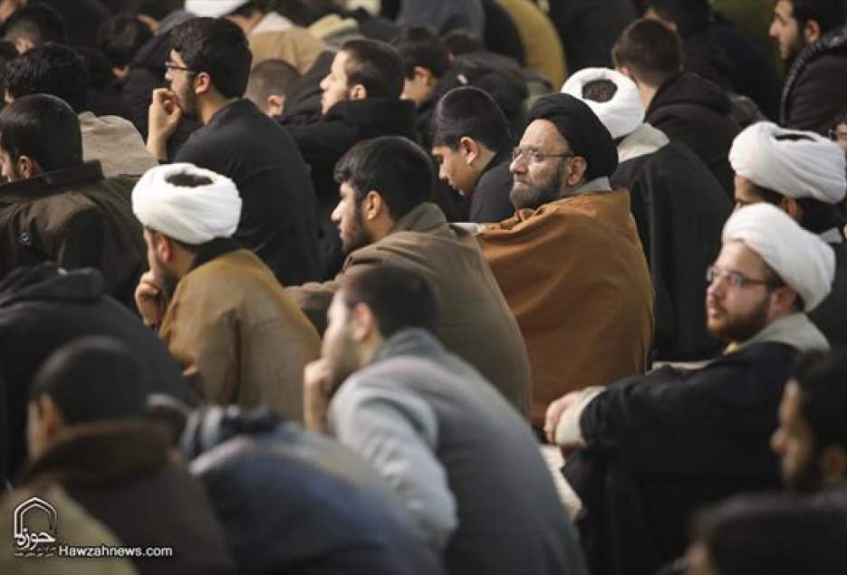 مدارس علمیه در راه تربیت فقیه و بزرگان دینی گام برمی‌دارند