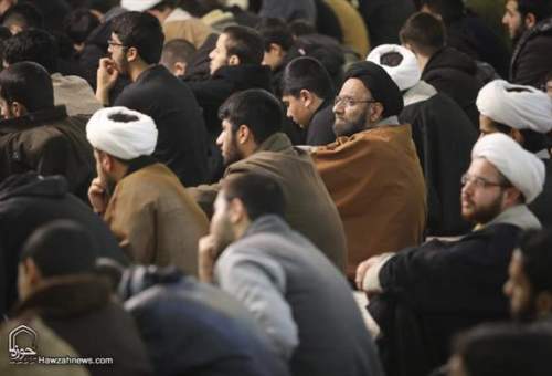 مدارس علمیه در راه تربیت فقیه و بزرگان دینی گام برمی‌دارند