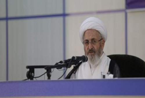 انتقاد آیت‌الله سبحانی از اسراف گسترده در ادارات