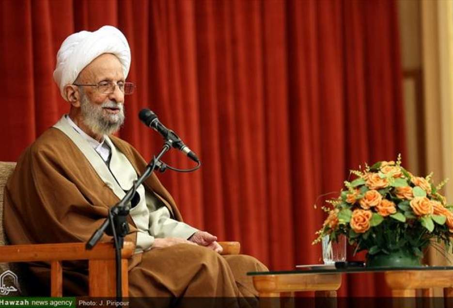 مواظب نفوذی های های فریب خورده باشید/ اختلافات سلیقه را با گفت وگو حل کنید