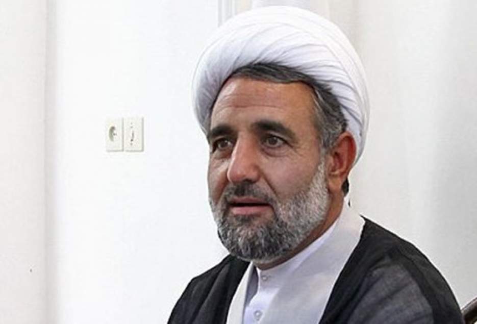جمع آوری دفاتر کمیته امداد از بخش‌های قم اقدام سنجیده ای نبود