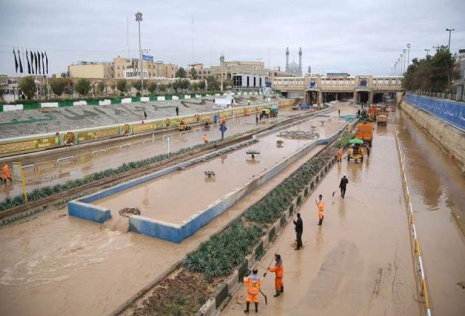 سیلاب در رودخانه قمرود قم جاری شد