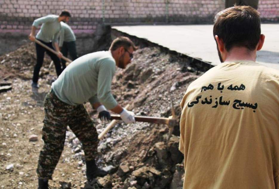 150 گروه جهادی قم برای اعزام به لرستان فراخوان شدند