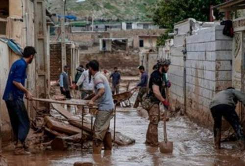 جوانان یاری‌گر طرح «هر مسجد، یک خانه»/ «روز از نو، خانه از نو»