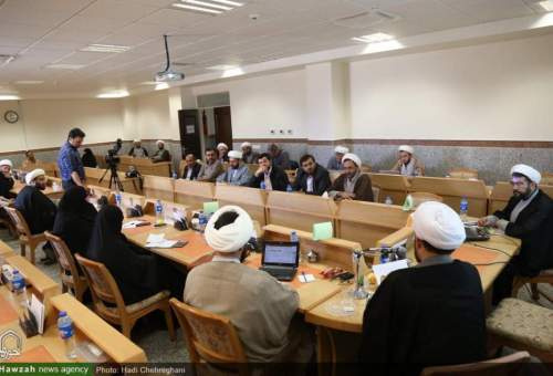 گزارش تصویری: پنل های تخصصی هم اندیشی مدرسان حوزوی سواد رسانه ای و فضای مجازی