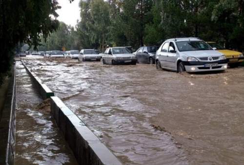 شبکه جمع‌ آوری آب‌های سطحی در قم ضعیف است