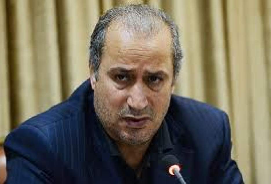 رئيس هیأت فوتبال قم استعفا كرد/سفر شبانه تاج به قم