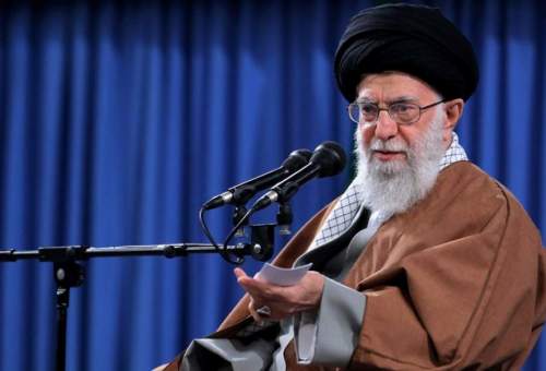 امام خامنه‌ای: بیداری اسلامی به‌دلیل اعتماد به آمریکا و رژیم صهیونیستی خاموش شد/ مساجد به پایگاه‌های قرآنی تبدیل شوند