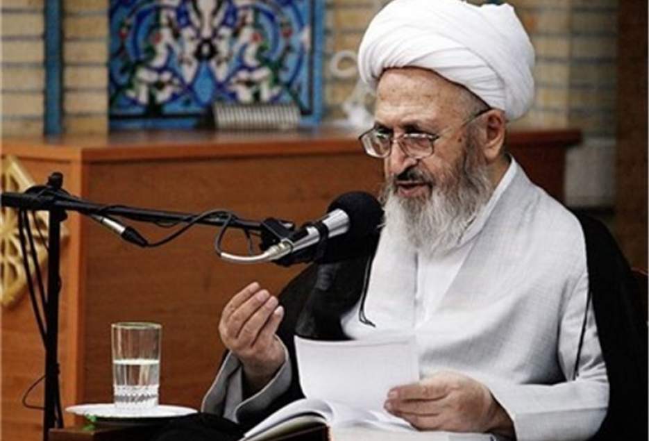 آیت‌الله سبحانی: آمریکا معادن و منابع کشورهای فقیر را غارت می‌کند