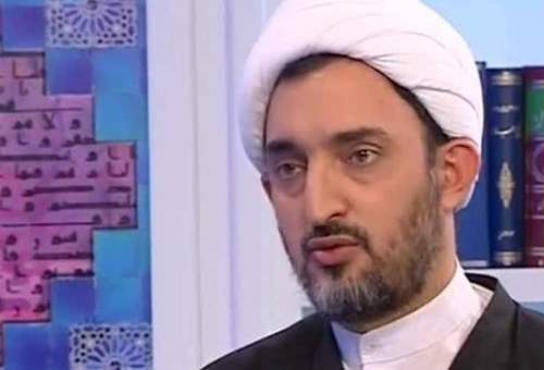 پیرو خط امام (ره) باید پیشگام در عمل به سیره ایشان باشد