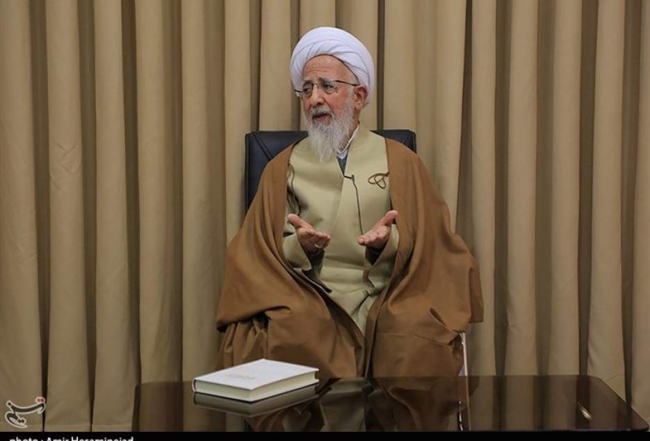 آیت‌الله جوادی آملی: ارتحال ‌آیت الله شاهرودی ضایعه‌ای جبران‌ناپذیر است