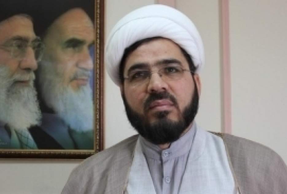 طلاب و روحانیون بسیجی، نسل جوان را با سبک زندگی اسلامی آشنا کنند