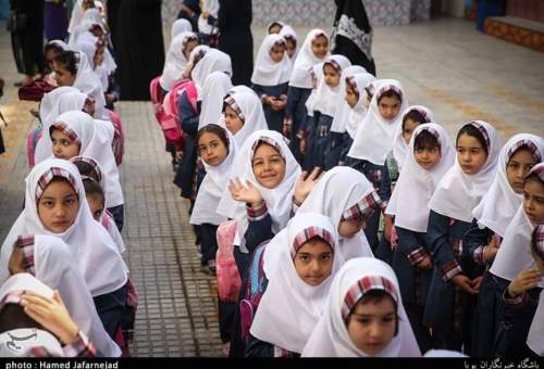 استاندار قم: با ‌افزایش شهریه ‌دوره پیش‌دبستانی موافقم