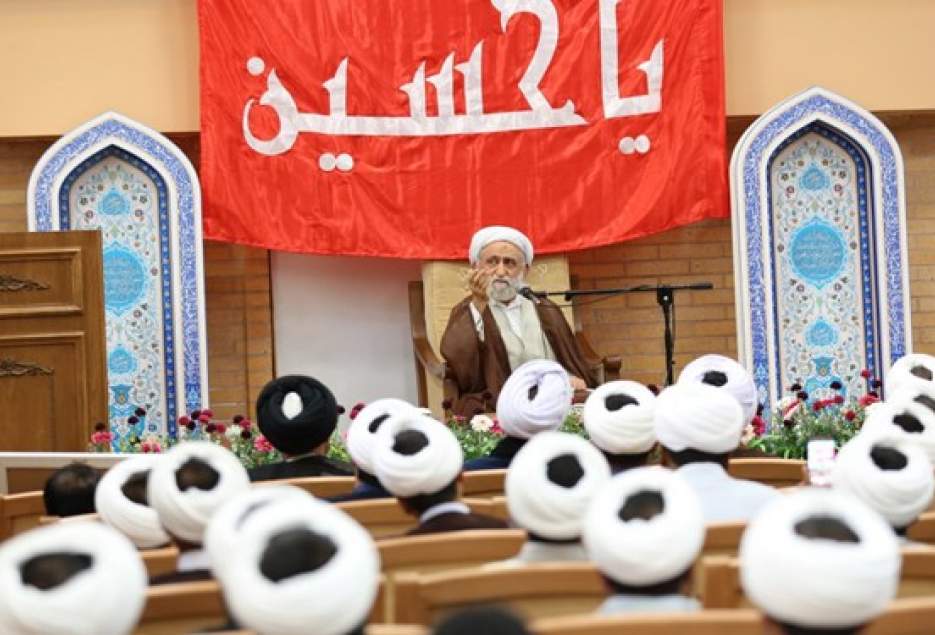 انتقاد آیت‌الله استادی از بی‌توجهی به فرهنگ حجاب و عفاف در تبلیغات بازرگانی