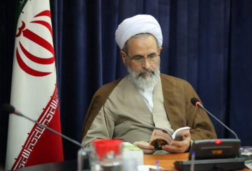 قم باید به عنوان پایگاه مهم ظرفیت‌های بین المللی مد نظر مسئولان قرار گیرد