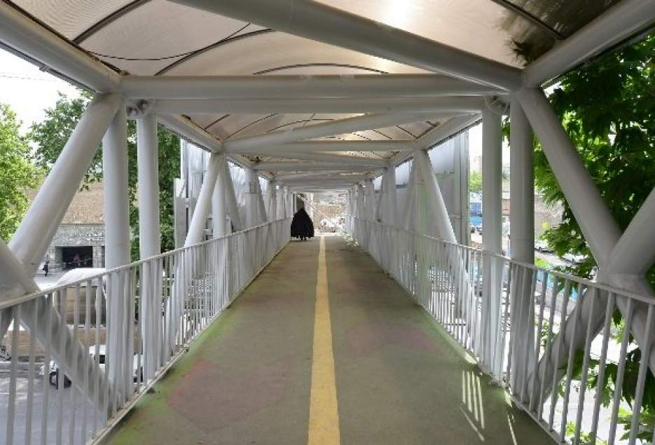 شناسایی ۴۳ نقطه در سطح شهر قم برای نصب پل عابر