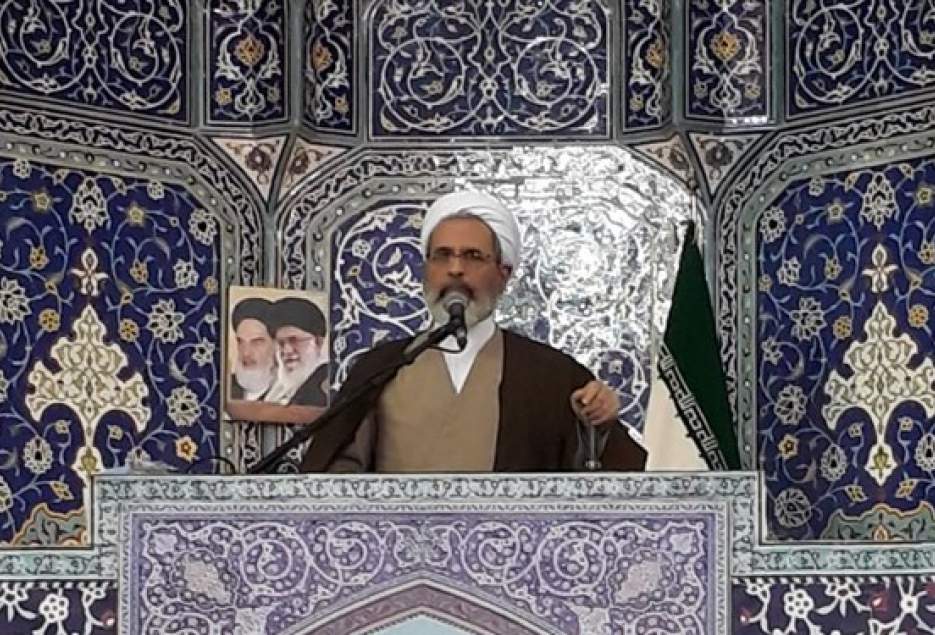 امام جمعه قم: ایران فریب چراغ سبز ترامپ را نمی‌خورد