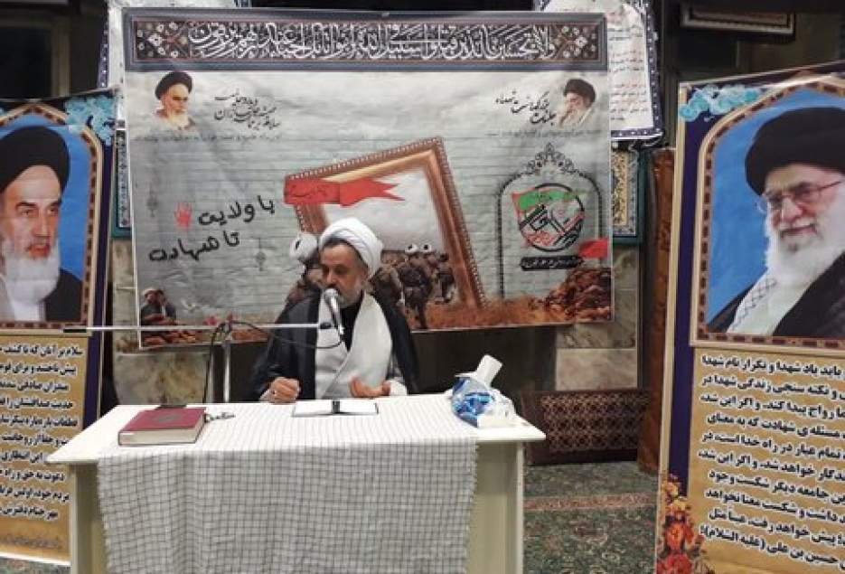 پیروی از ولایت فقیه، رمز پیروزی امت اسلام در برابر کفر است