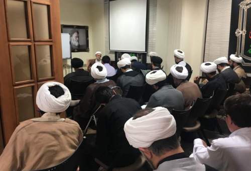 تحصیل سالانه بیش از 200 طلبه در دوره‌های بیان تفسیر دارالقرآن